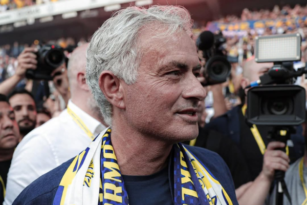 Mourinho Handed Three-Match Ban for Nose-Grabbing Incident in Istanbul Derby