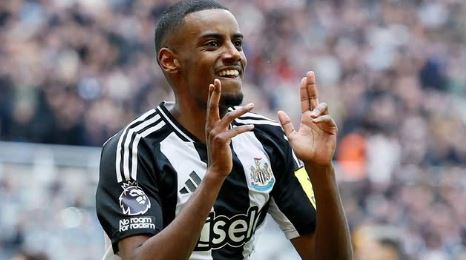 Al-Hilal Launch Move for Newcastle Striker Alexander Isak – Reports