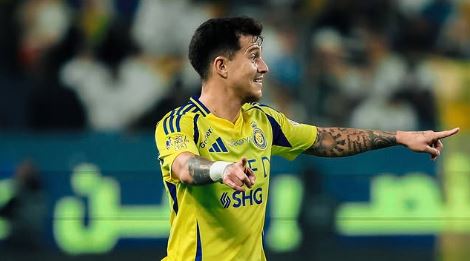 Al-Qadsiah Targets Al-Nassr Midfielder Otávio in Surprise Saudi Pro League Move